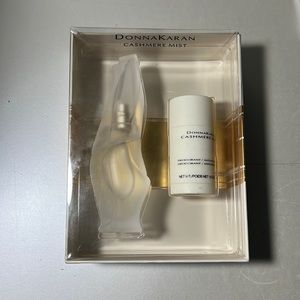 Donna Karan Cashmere Mist and Deodorant set